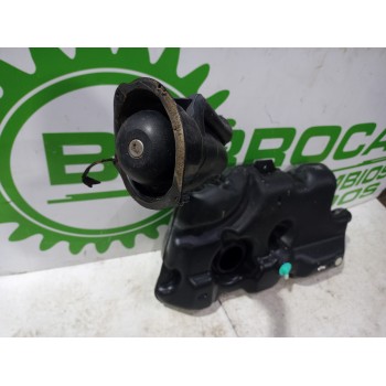 Recambio de deposito combustible para dacia sandero laureate referencia OEM IAM 8200420831 / 8200371908  