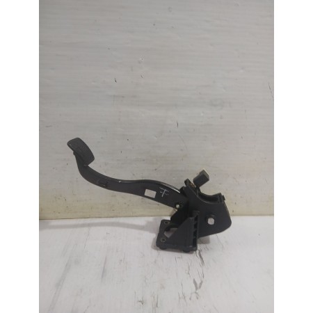 Recambio de pedal freno para kia carens iii monospace (un) 2.0 crdi 140 referencia OEM IAM 528001D100  