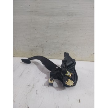 Recambio de pedal freno para kia carens iii monospace (un) 2.0 crdi 140 referencia OEM IAM 528001D100  