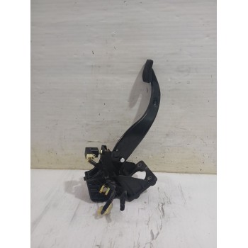 Recambio de pedal freno para kia carens iii monospace (un) 2.0 crdi 140 referencia OEM IAM 528001D100  