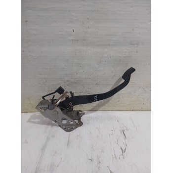 Recambio de pedal embrague para kia carens iii monospace (un) 2.0 crdi 140 referencia OEM IAM 328021D130  