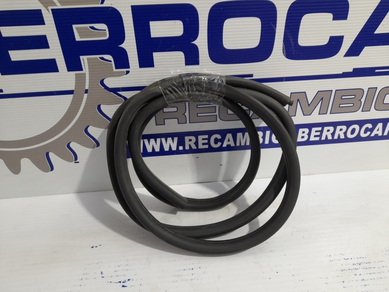 Recambio de goma contorno para renault kangoo 1.5 dci diesel fap referencia OEM IAM 8200425635  