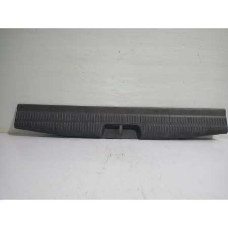 Recambio de moldura maletero para chrysler voyager (gs) 2.5 td family referencia OEM IAM 4706276  