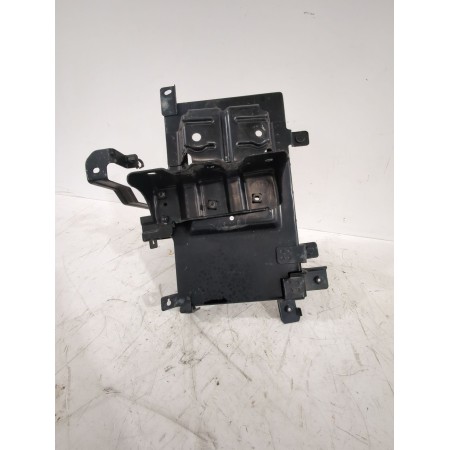 Recambio de soporte bateria para kia carens iii monospace (un) 2.0 crdi 140 referencia OEM IAM 371502G110  