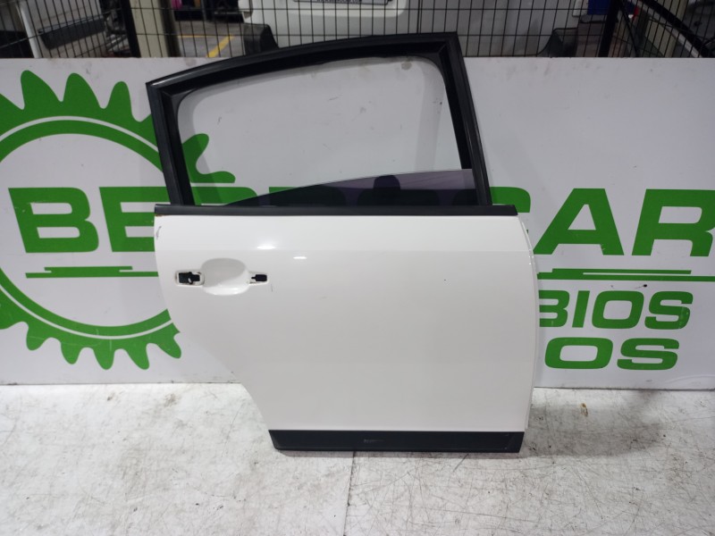 Recambio de puerta trasera derecha para citroën c4 berlina collection referencia OEM IAM 9008N4  