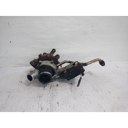 Recambio de turbocompresor para land rover discovery 4 tdv6 hse referencia OEM IAM LR013202  