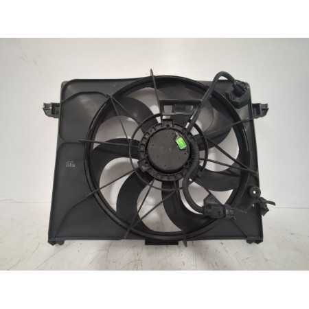 Recambio de electroventilador para kia carens iii monospace (un) 2.0 crdi 140 referencia OEM IAM 253801D400  