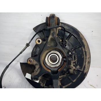 Recambio de mangueta trasera izquierda para land rover discovery 4 tdv6 hse referencia OEM IAM RLH500130  