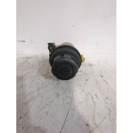 Recambio de deposito servo para kia carens iii monospace (un) 2.0 crdi 140 referencia OEM IAM 571502G000  