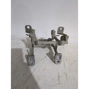 Recambio de soporte para kia carens iii monospace (un) 2.0 crdi 140 referencia OEM IAM 437001DXXX  