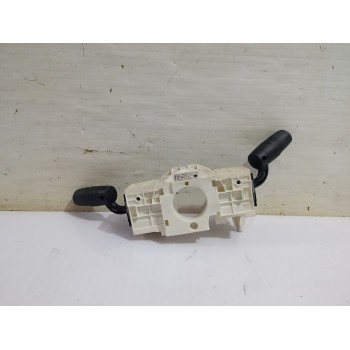 Recambio de mando multifuncion para mazda 3 lim. () center-line referencia OEM IAM SKE13302  