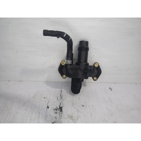 Recambio de termostato para land rover discovery 4 tdv6 hse referencia OEM IAM 4H2Q8592  