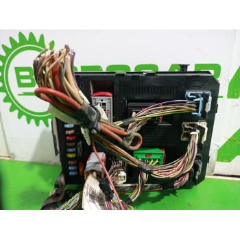 Recambio de caja reles / fusibles para peugeot 307 berlina (s2) 1.6 16v hdi referencia OEM IAM 9660105980  