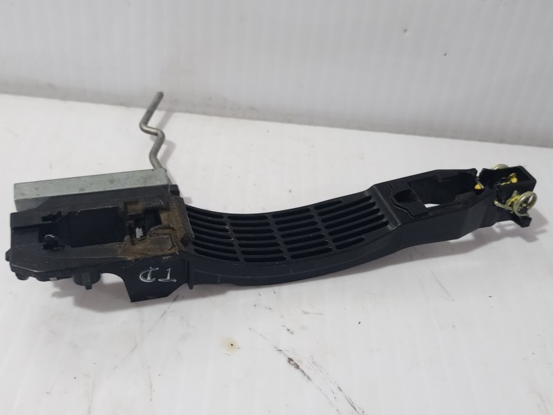 Recambio de maneta exterior trasera derecha para mazda 3 lim. () center-line referencia OEM IAM BHN95842XA  