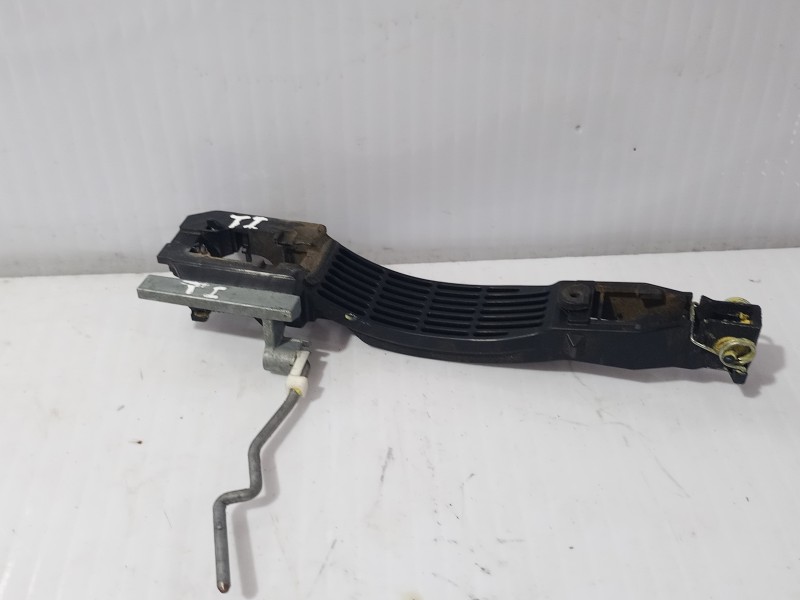 Recambio de maneta exterior trasera izquierda para mazda 3 lim. () center-line referencia OEM IAM BHN95942XA  