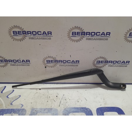 Recambio de brazo limpia delantero izquierdo para land rover discovery 2.7 td v6 cat referencia OEM IAM DKB500051PMD  