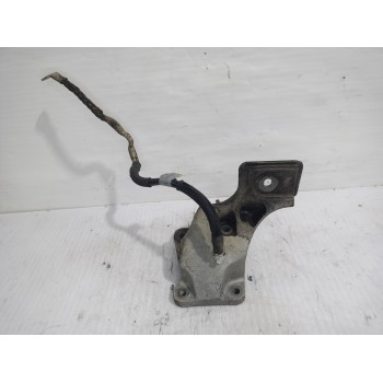 Recambio de soporte motor derecho para land rover discovery 4 tdv6 hse referencia OEM IAM AH226037BA  