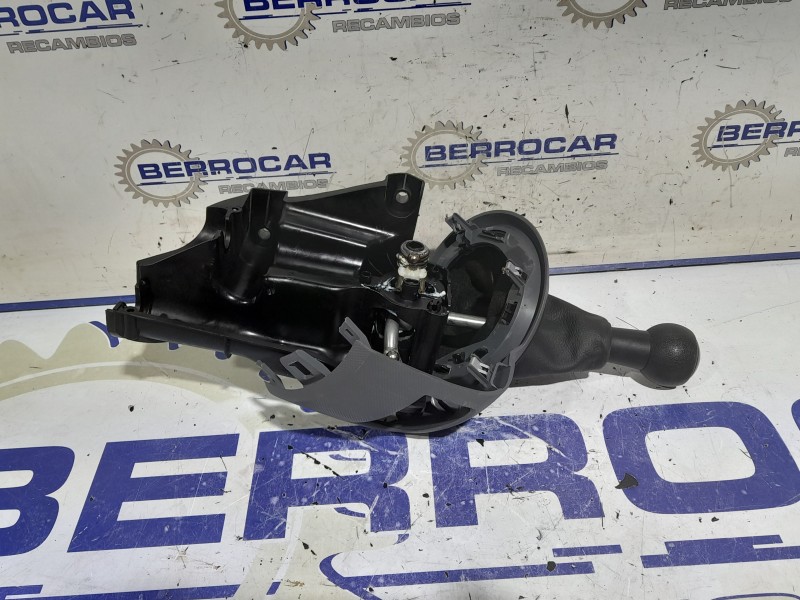 Recambio de palanca cambio para peugeot partner kombi 1.6 blue-hdi fap referencia OEM IAM 3527353  
