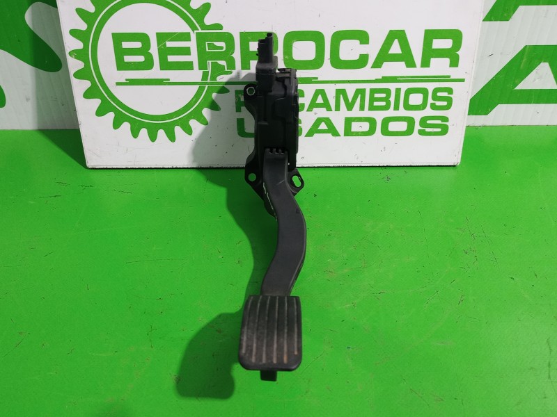 Recambio de pedal acelerador para peugeot 207 1.4 referencia OEM IAM 968075688002  