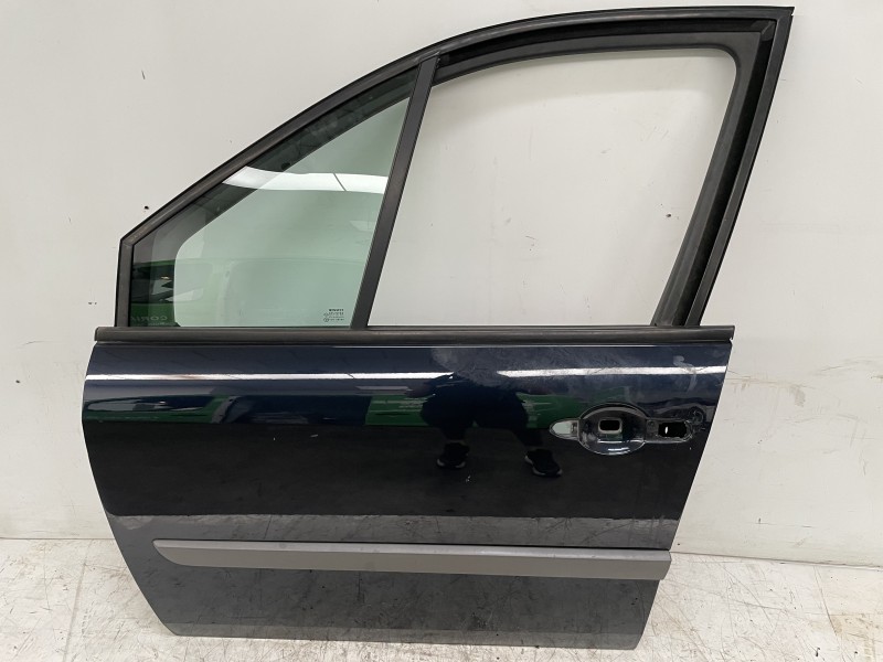 Recambio de puerta delantera izquierda para renault scenic ii grand confort dynamique referencia OEM IAM 801015506R  