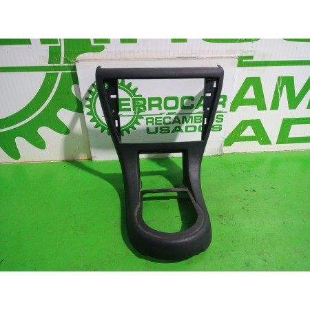 Recambio de moldura para citroën c4 berlina collection referencia OEM IAM 9646338577  