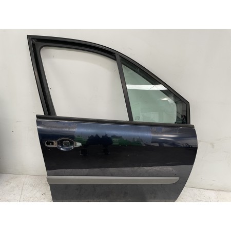Recambio de puerta delantera derecha para renault scenic ii grand confort dynamique referencia OEM IAM 801002354R  