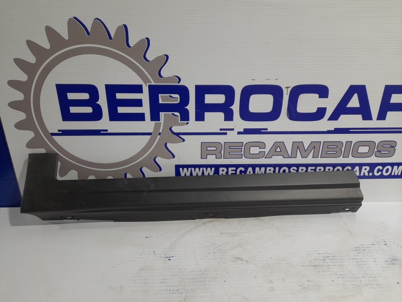 Recambio de spoiler paragolpes delantero para citroën c4 berlina 1.6 16v hdi referencia OEM IAM 9687617777  