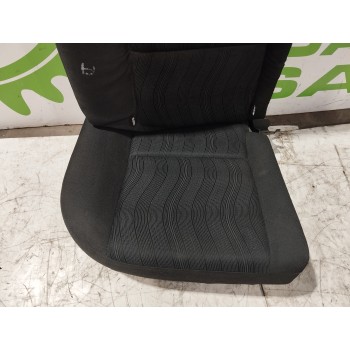 Recambio de asientos trasero derecho para peugeot 207 1.4 referencia OEM IAM 8852J8  