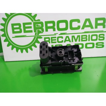 Recambio de mando luces para opel zafira b 1.9 cdti cat (z 19 dtl) referencia OEM IAM 13205865  