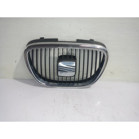 Recambio de rejilla delantera para seat toledo (5p2) exclusive referencia OEM IAM 5P0853654  