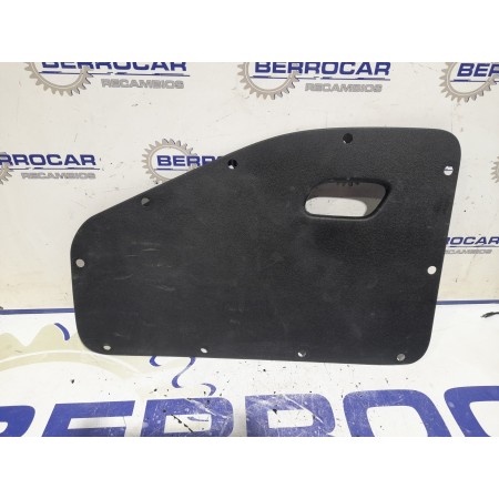 Recambio de molduras traseras para peugeot partner kombi 1.6 blue-hdi fap referencia OEM IAM 968156177  