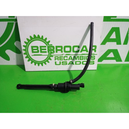 Recambio de bomba embrague para peugeot 207 1.4 referencia OEM IAM 9680155480  
