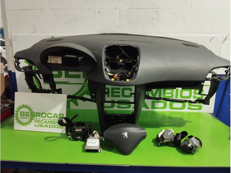 Recambio de kit airbag para peugeot 207 1.4 referencia OEM IAM 9663593480  
