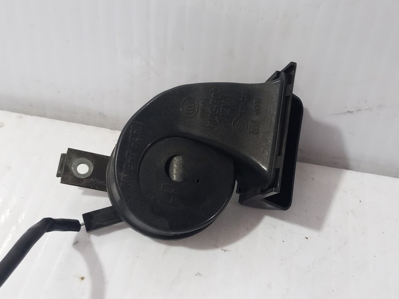 Recambio de claxon para mazda 3 lim. () center-line referencia OEM IAM E911004095  