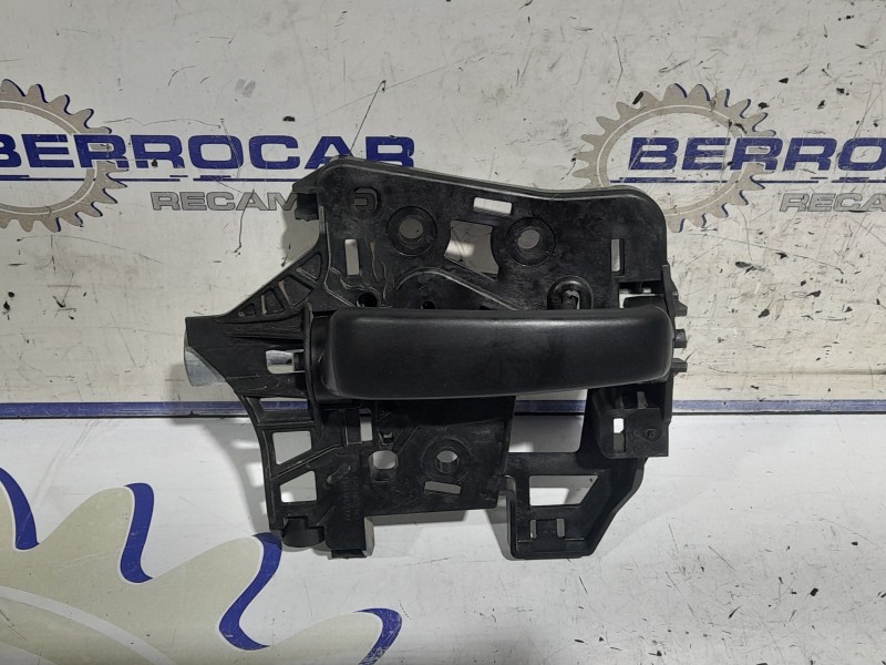 Recambio de maneta interior trasera derecha para peugeot partner kombi 1.6 blue-hdi fap referencia OEM IAM 9812093380  