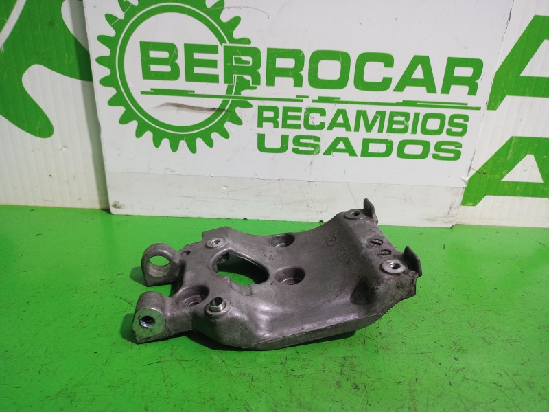 Recambio de soporte alternador para ford fiesta (cbk) ambiente referencia OEM IAM 9646719580  