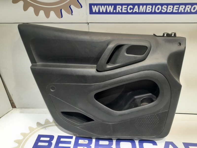 Recambio de guarnecido puerta delantera izquierda para peugeot partner kombi 1.6 blue-hdi fap referencia OEM IAM 9681235277  