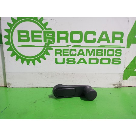 Recambio de maneta elevalunas trasera izquierda para citroën xsara berlina 1.6 16v satisfaction referencia OEM IAM 924095  