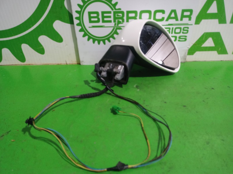 Recambio de retrovisor derecho para citroën c4 berlina collection referencia OEM IAM 96467  