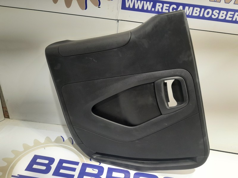 Recambio de guarnecido puerta trasera izquierda para peugeot partner kombi 1.6 blue-hdi fap referencia OEM IAM 9681237977  