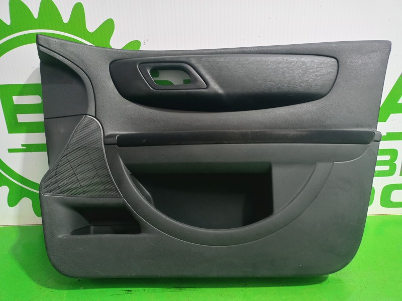 Recambio de guarnecido puerta delantera derecha para citroën c4 berlina collection referencia OEM IAM 96548463ZD  