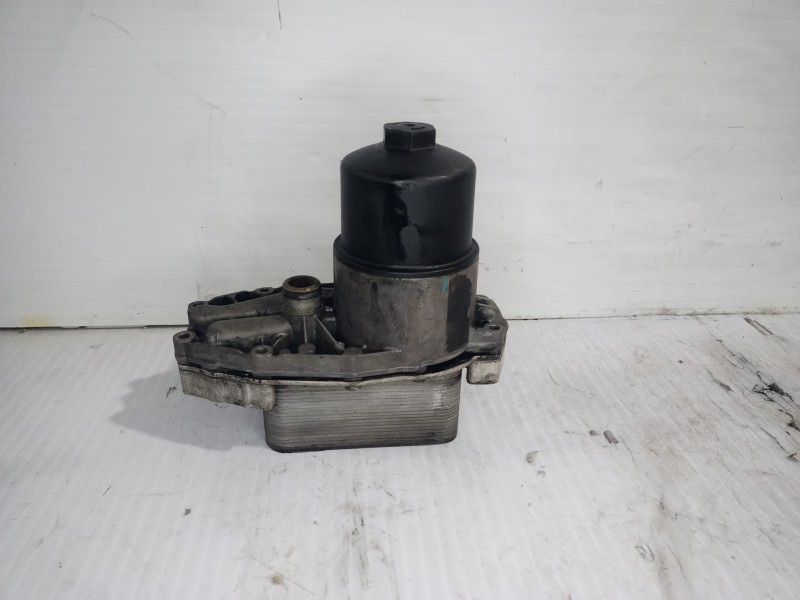 Recambio de enfriador aceite motor para land rover discovery 4 tdv6 hse referencia OEM IAM 9X2Q6B624BA  