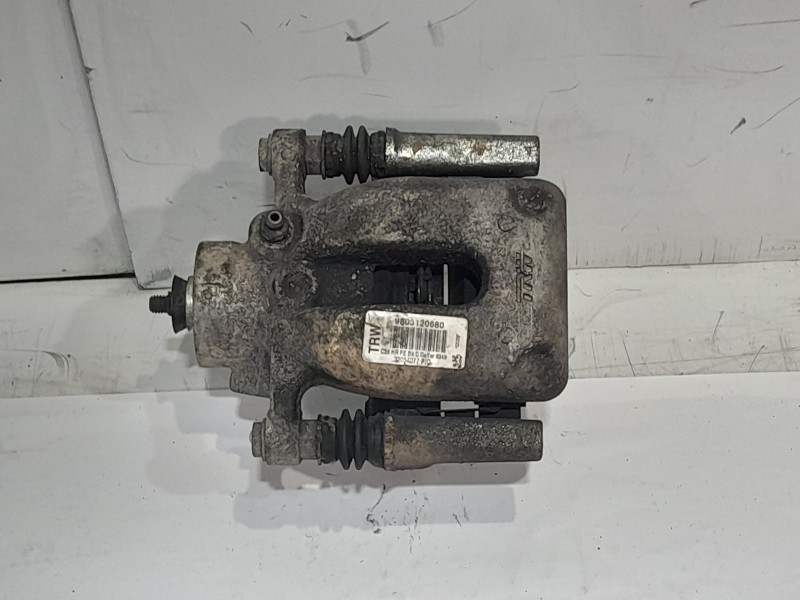 Recambio de pinza de freno trasera derecha para peugeot partner kombi 1.6 blue-hdi fap referencia OEM IAM 9803120680  
