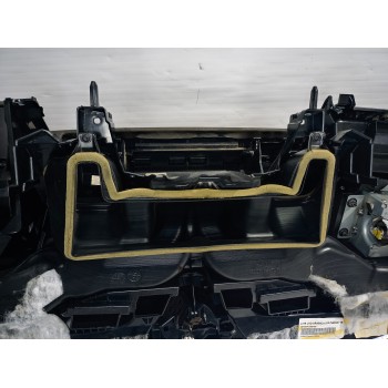 Recambio de salpicadero para land rover discovery 4 tdv6 hse referencia OEM IAM LR014054  