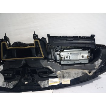 Recambio de salpicadero para land rover discovery 4 tdv6 hse referencia OEM IAM LR014054  