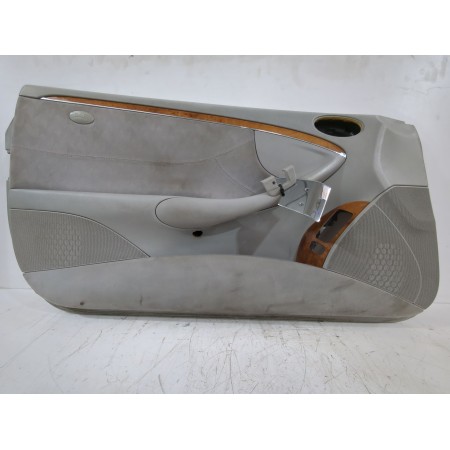 Recambio de guarnecido puerta delantera izquierda para mercedes-benz clk (c209) clk 240 (209.361) referencia OEM IAM A2097204570