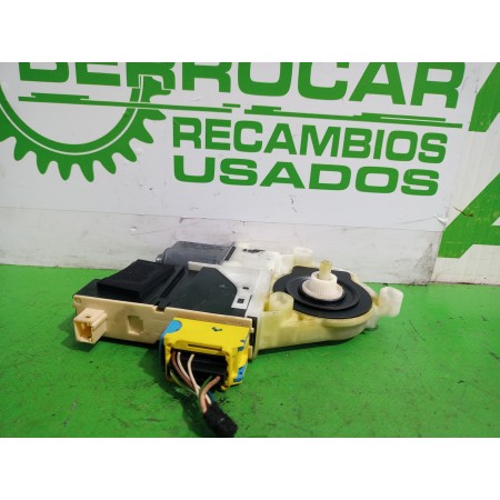 Recambio de motor elevalunas delantero derecho para citroën c4 berlina collection referencia OEM IAM 9681574880  