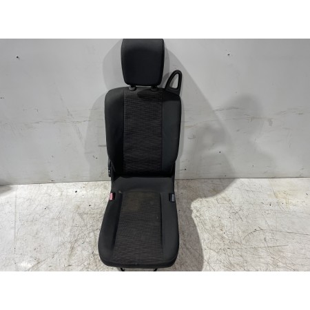 Recambio de asiento trasero medio para renault scenic ii grand confort dynamique referencia OEM IAM 7701064325  