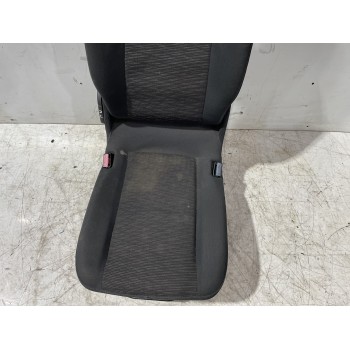 Recambio de asiento trasero medio para renault scenic ii grand confort dynamique referencia OEM IAM 7701064325  