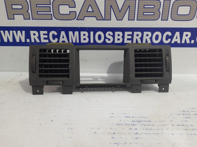 Recambio de rejilla aireadora para opel vectra c berlina 2.0 dti referencia OEM IAM 09177133  